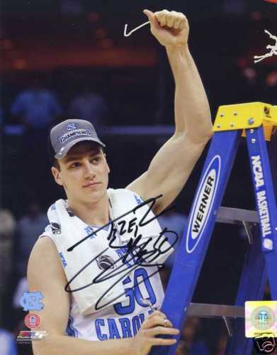 TYLER HANSBROUGH SIGNED 8X10 NORTH CAROLINA CUTTING NET